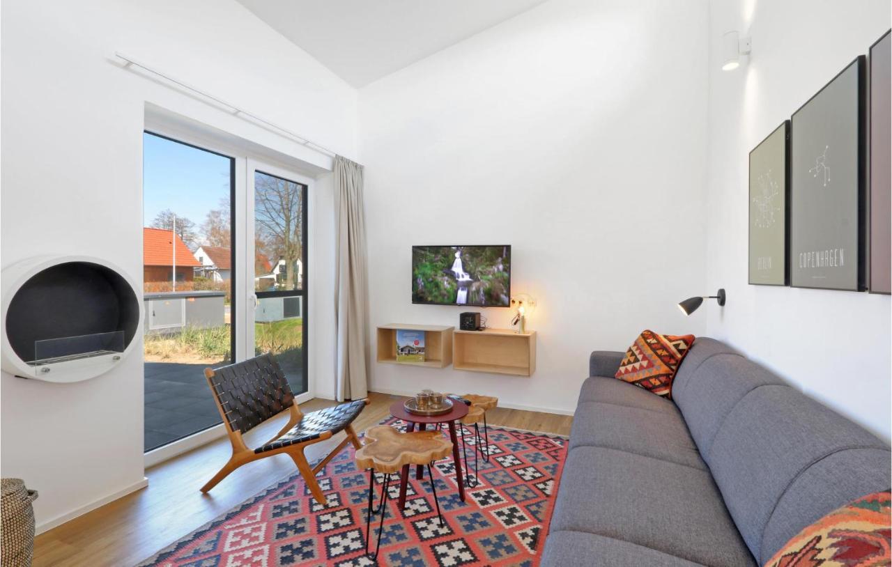 Awesome Home In Lembruch-Duemmer See With Kitchen Экстерьер фото